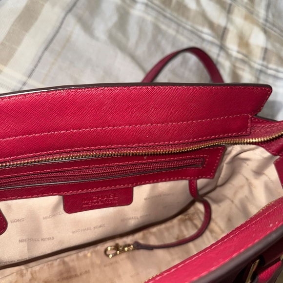 Michael Kors Selma Medium Saffiano Leather Satchel - Picture 4 of 8